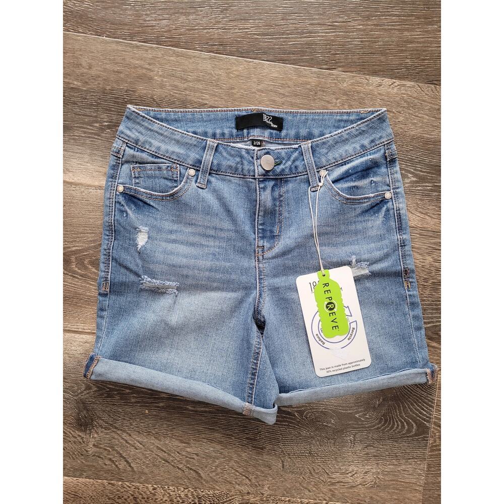 1822 Denim Women's Jean Blue Shorts size 2 New #P‎